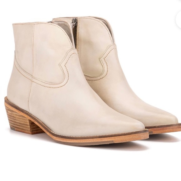 Vintage Foundry Co. Women’s Arielle Booties - Picture 1 of 7